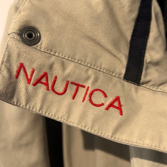 Nautica Wind Breaker Perfect for Fall Spring and Summer Size : L - Picture 6 of 6